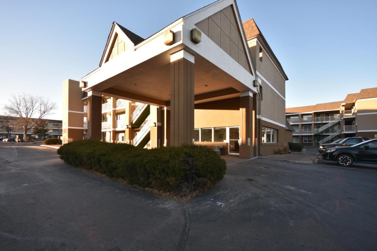Hometowne Studios By Red Roof Denver - Lakewood West Buitenkant foto